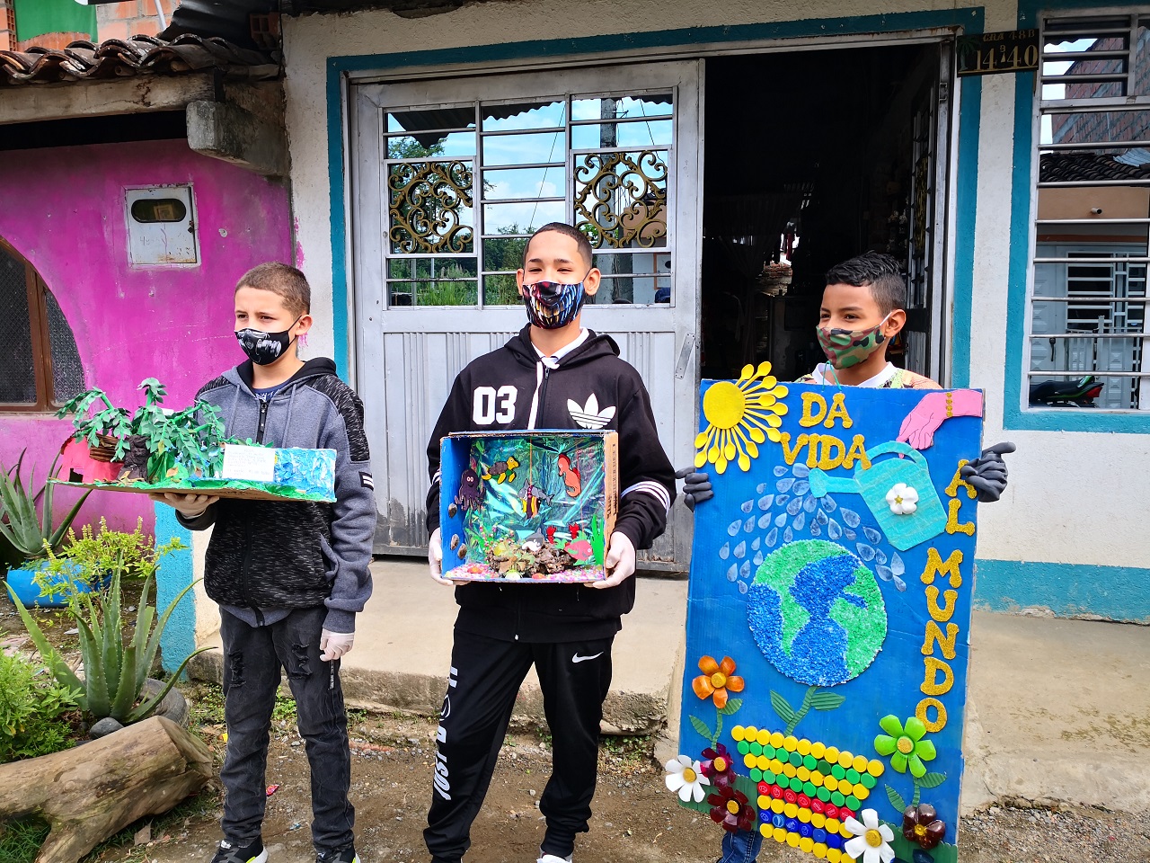 Corporación Autónoma Regional del Valle del Cauca CON MATERIAL DE