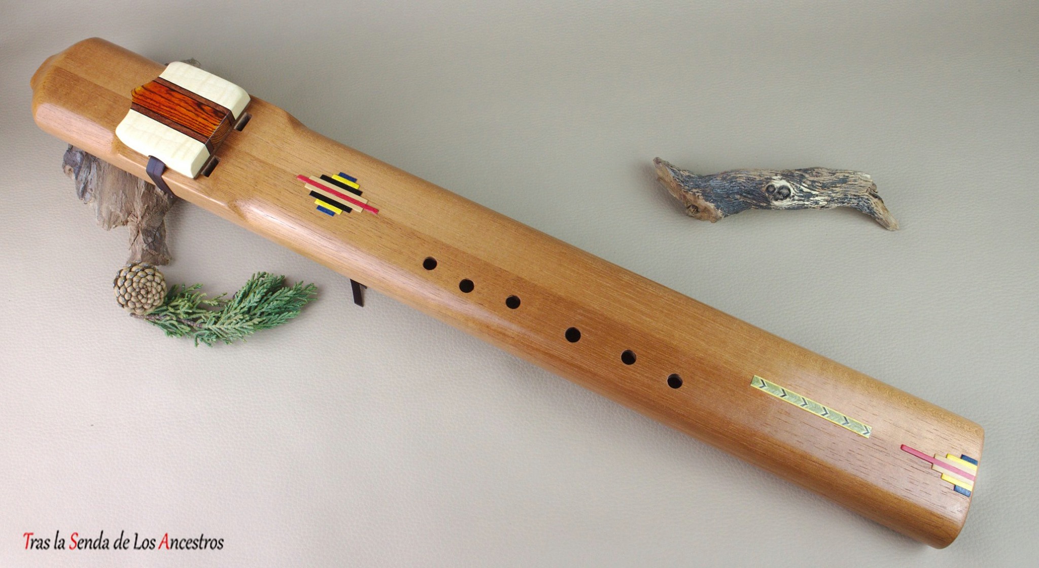 Tras la senda de los ancestros Flautas Nativas Americanas dobles o drones