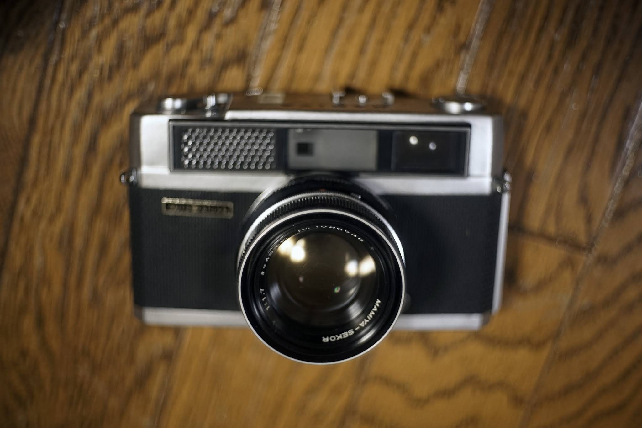 レンズ改造で遊ぶ: 大口径レンズを持つコンパクトカメラの歴史ロマン
