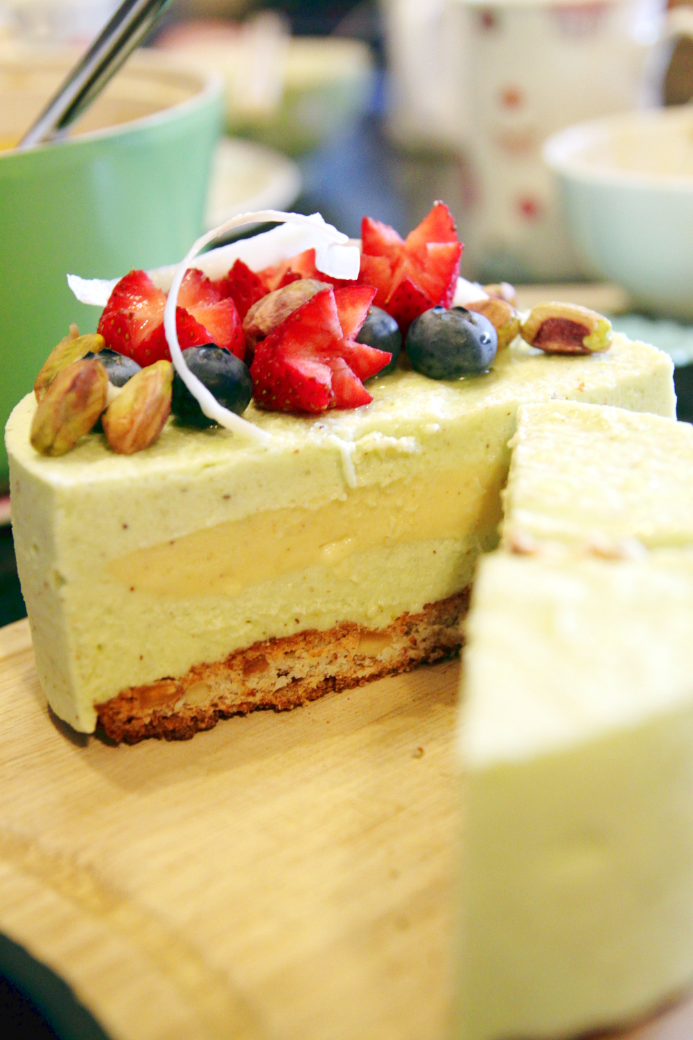 Pistachio Mousse Cake Vondelicious!