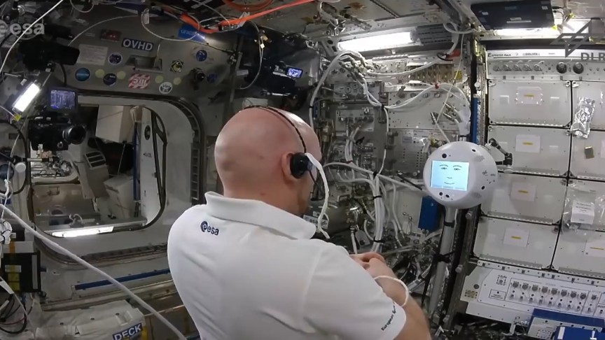 Assistente para astronautas CIMON-2 está a caminho da Estação Espacial Internacional