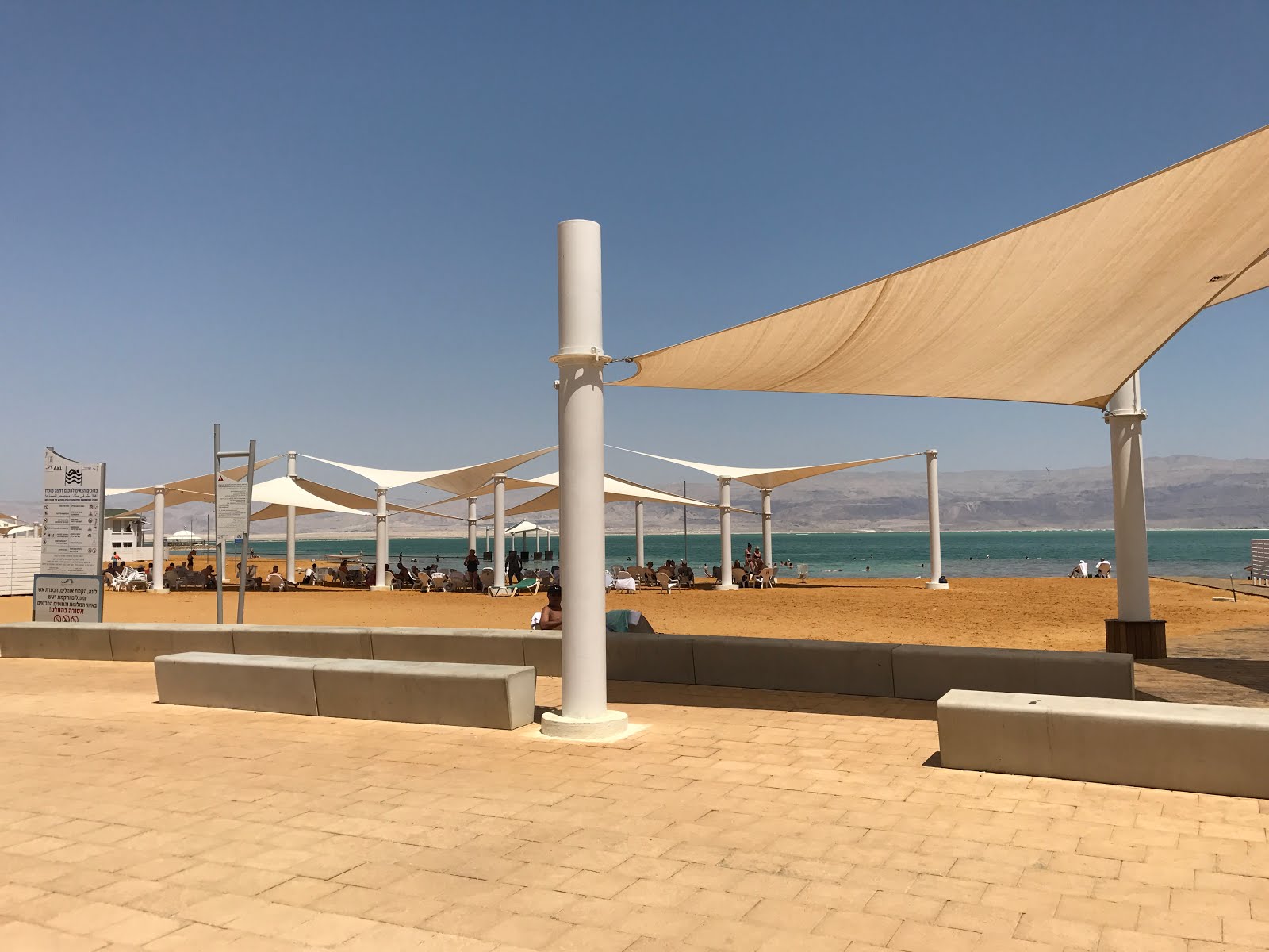 Sala de Embarque: Como conhecer o Mar Morto por conta própria