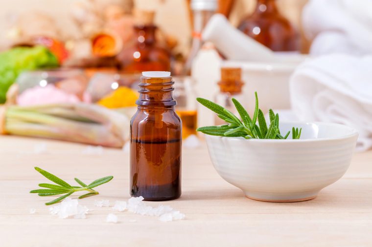 Alternative Herbal Medicine: a hundred% Natural Home-Made Remedies