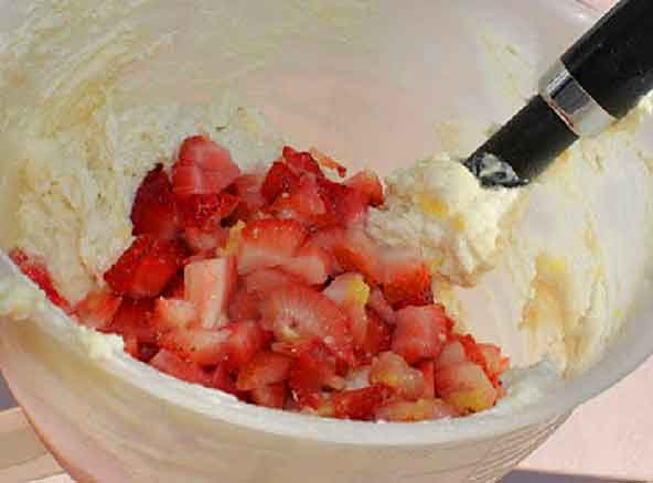 strawberry muffin batter