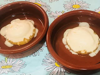 Piña Caramelizada Con Crema De Mascarpone
