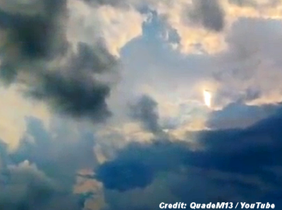 Mysterious UFO Beam Filmed Over Greenwood, Indiana 6-12-15