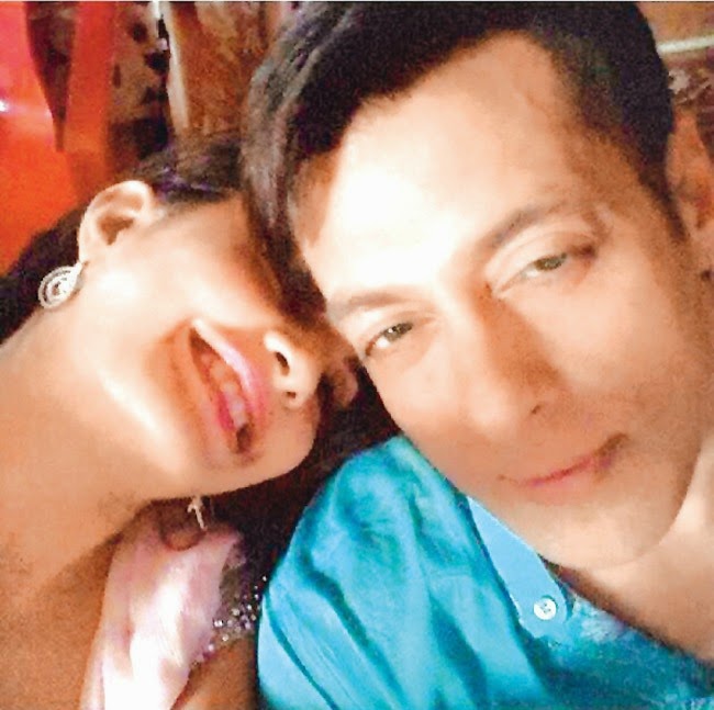 Salman Khan 2014 Selfies With Actress - Style Hunt World