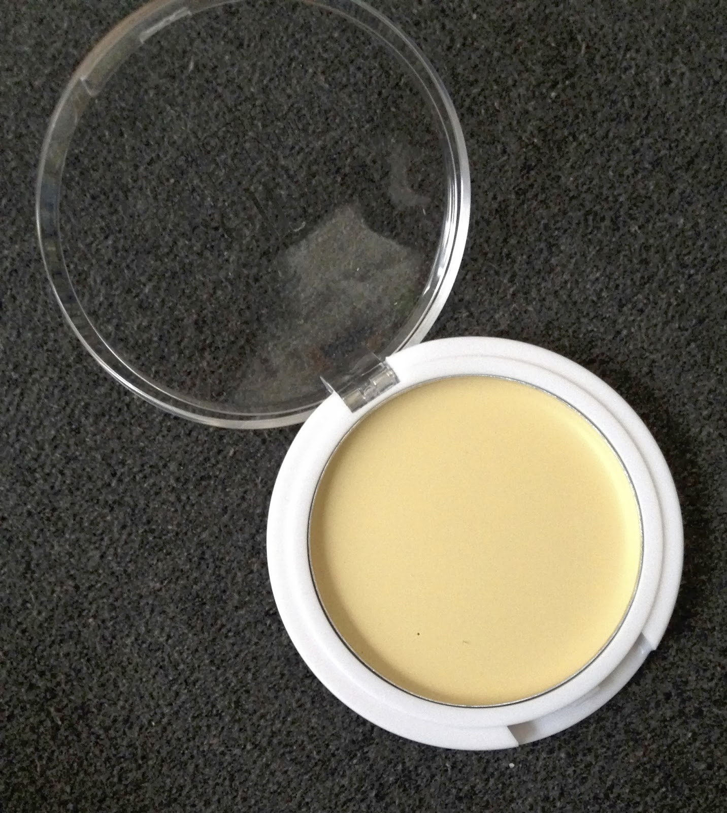 The Beauty Review E.L.F Cover Everything Concealer