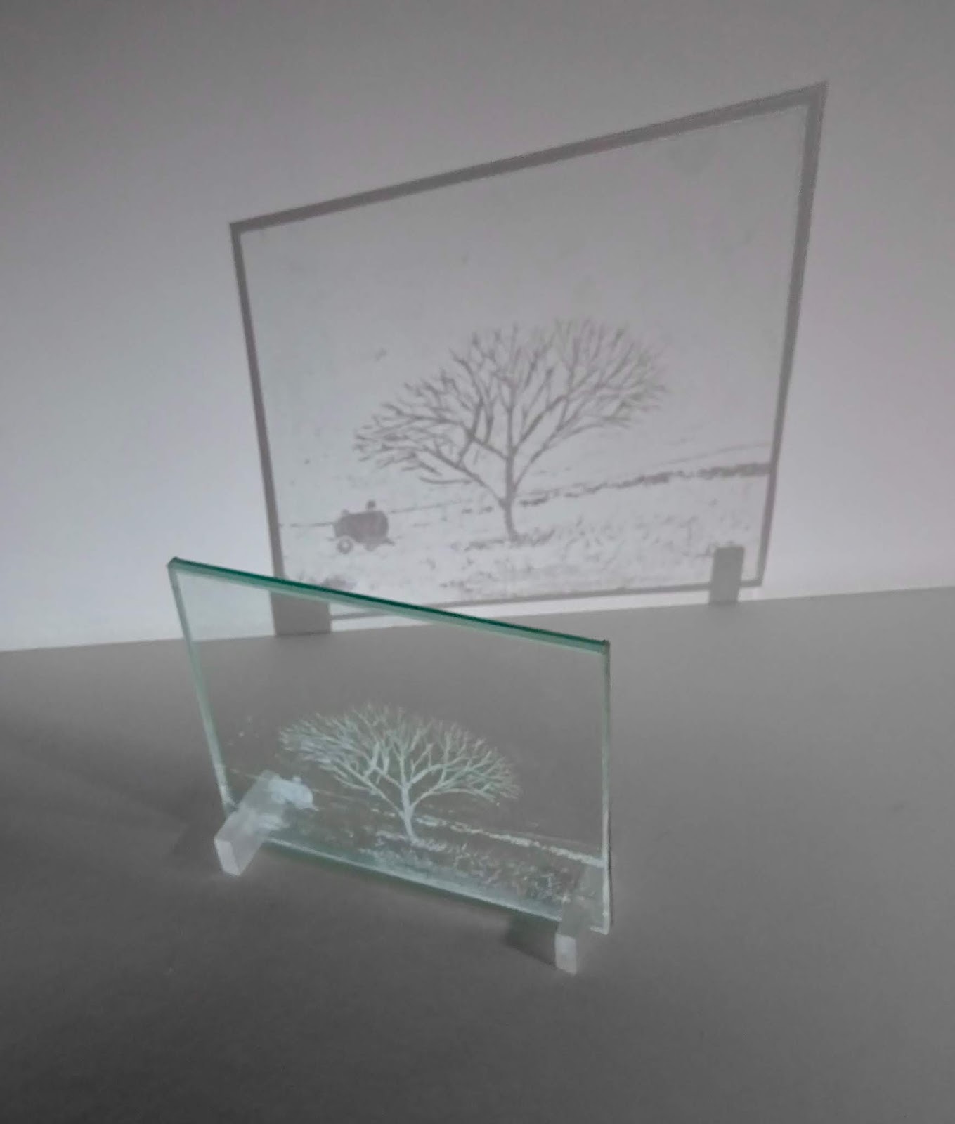 Des Plaques De Verre Sont Installées Bannières De Verre Vectoriel Sur