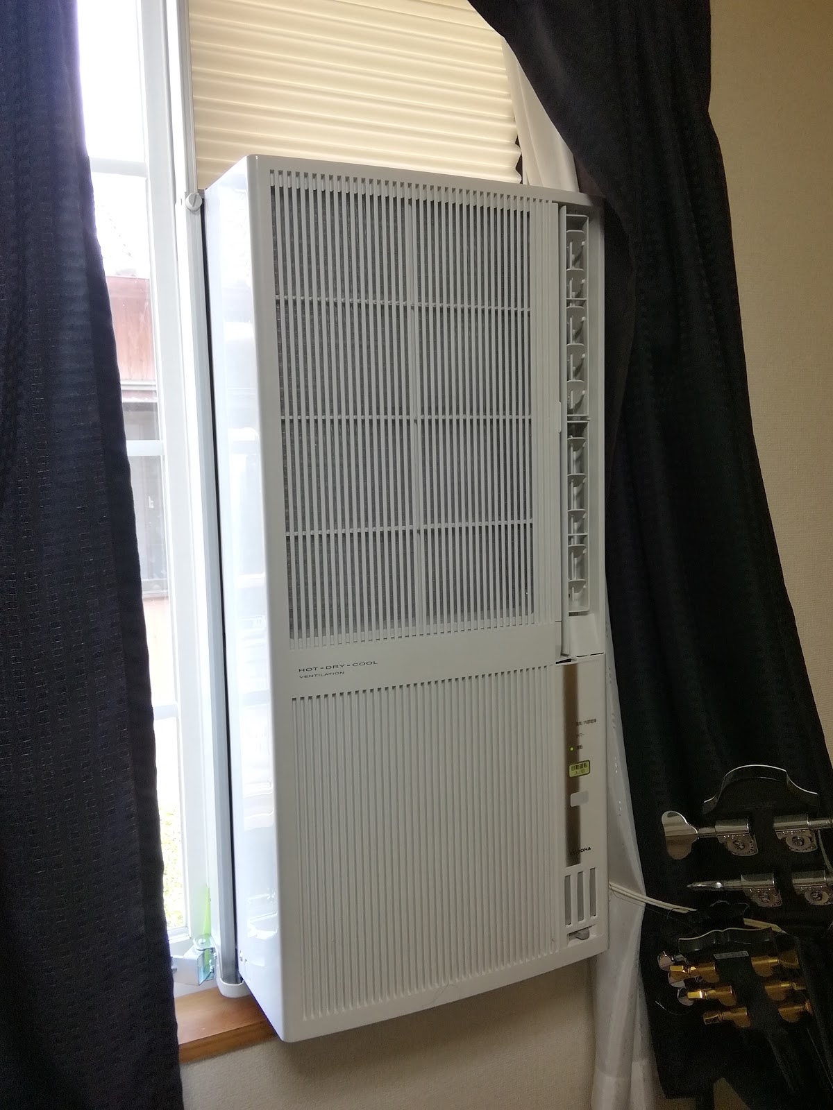 窓用エアコン投入（CORONA CWHA1819WS）