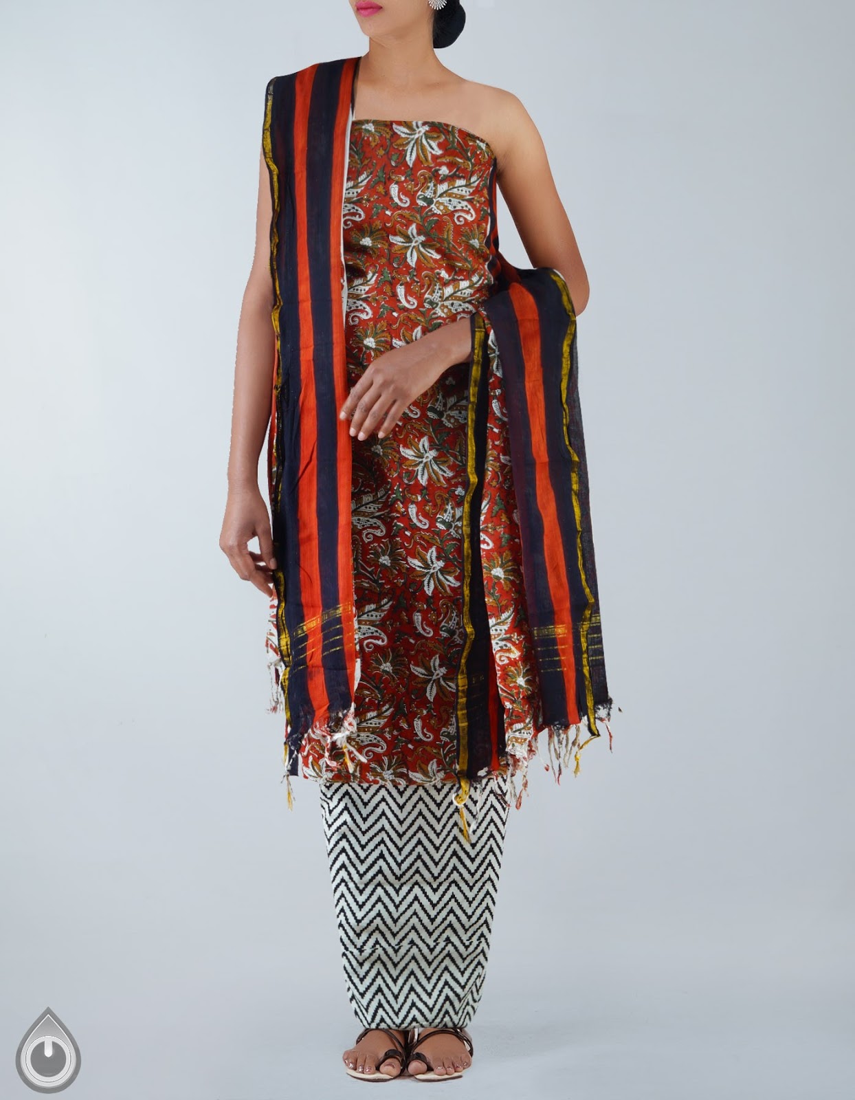 Indian Crafts TRADITIONAL RAJASTHANI COTTON SALWAR KAMEEZ FROM