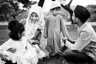 Kewajiban Anak Kepada Orang Tua Menurut Islam