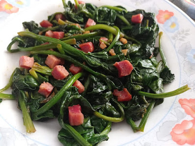 Espinacas rehogadas con jamón