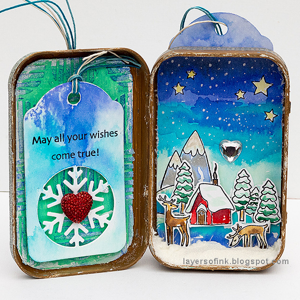 Layers of ink - Dimensional Winter Scene in an Altered Tin Tutorial by Anna-Karin Evaldsson. Layers of ink - Dimensional Winter Scene in an Altered Tin Tutorial by Anna-Karin Evaldsson, with Simon Says Stamp Fun and Festive products.