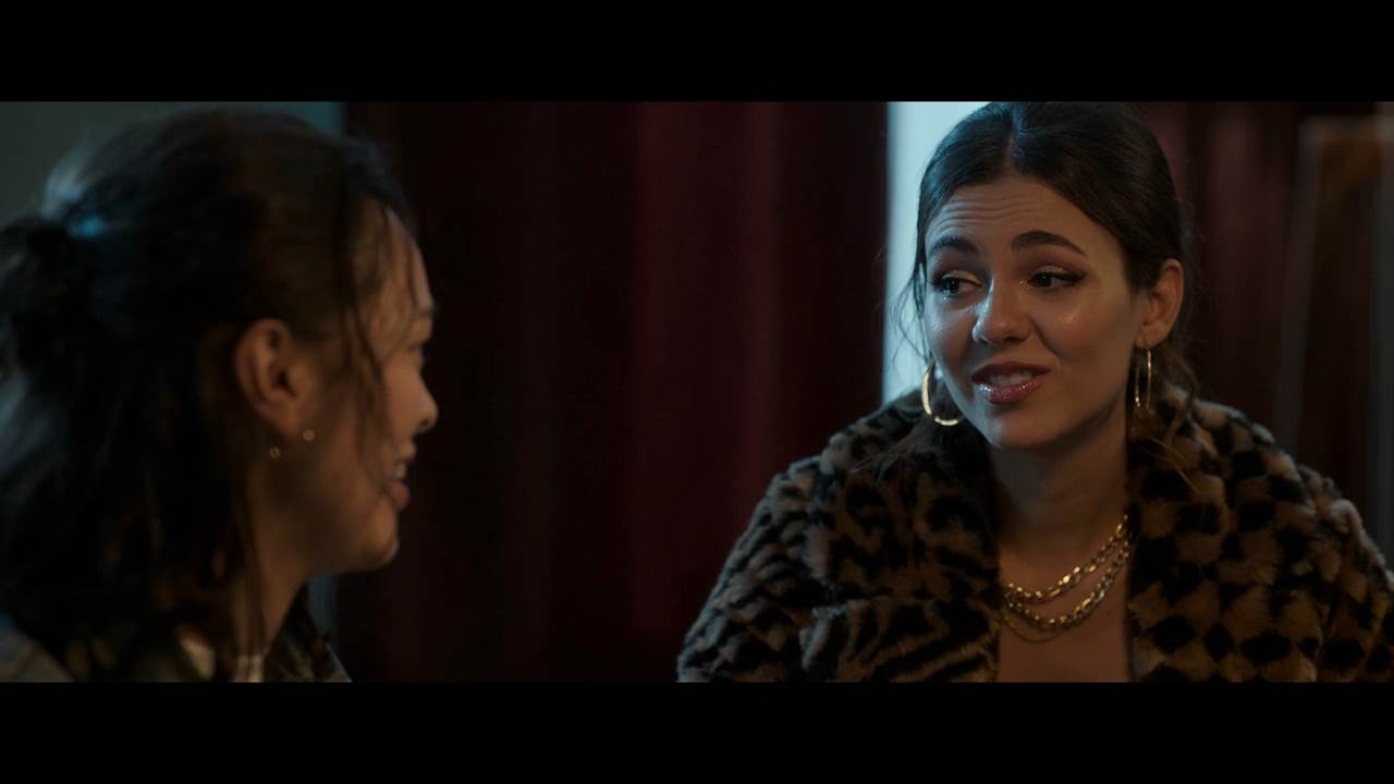 Más allá de la fiesta 2021 HD 720p Latino Castellano 2