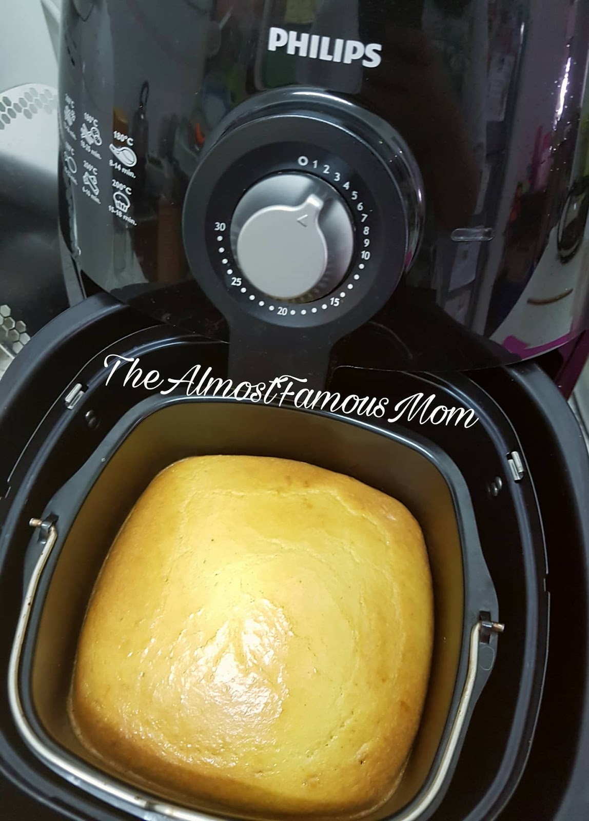 The Almost Famous Mom: Low Carb Almond Cake
