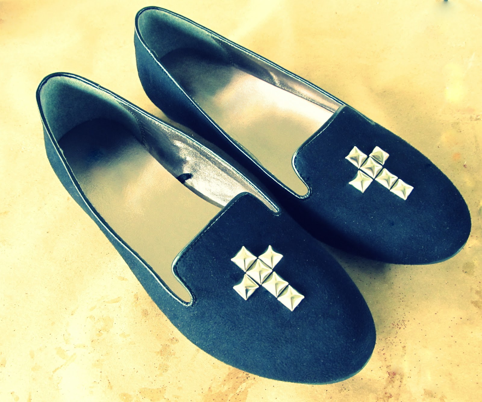 WobiSobi "Put a Stud On It!" Cross Stud Your Shoes, DIY