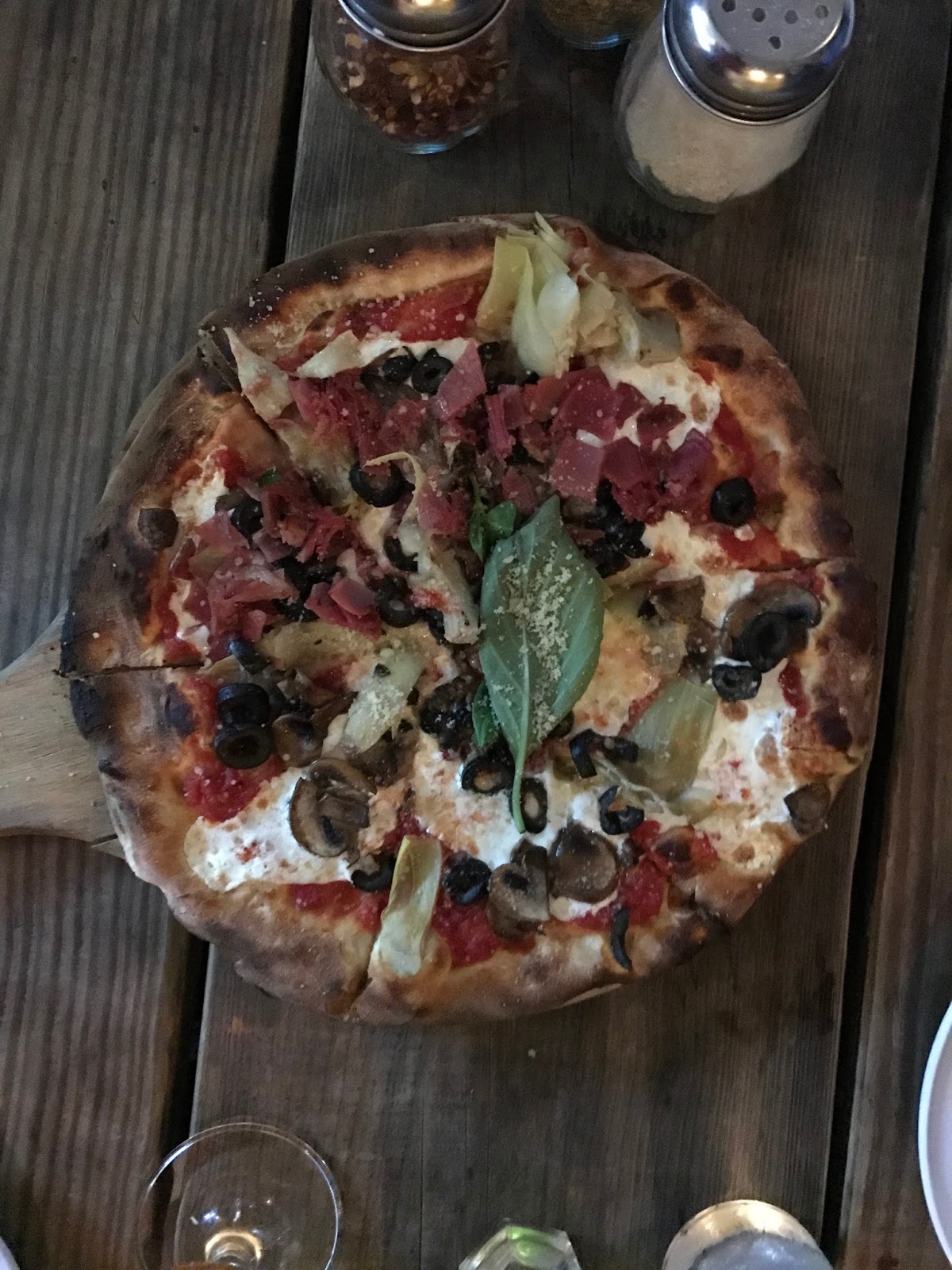 31 Days of Pizza Day 8, 2016 Bodega Pizza (Washington Heights, NY)