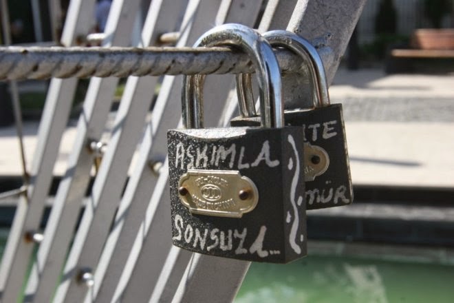 Kilitle Kismet Acma Duasi Kismet Baglama Buyusunu Bozmak Icin Dua