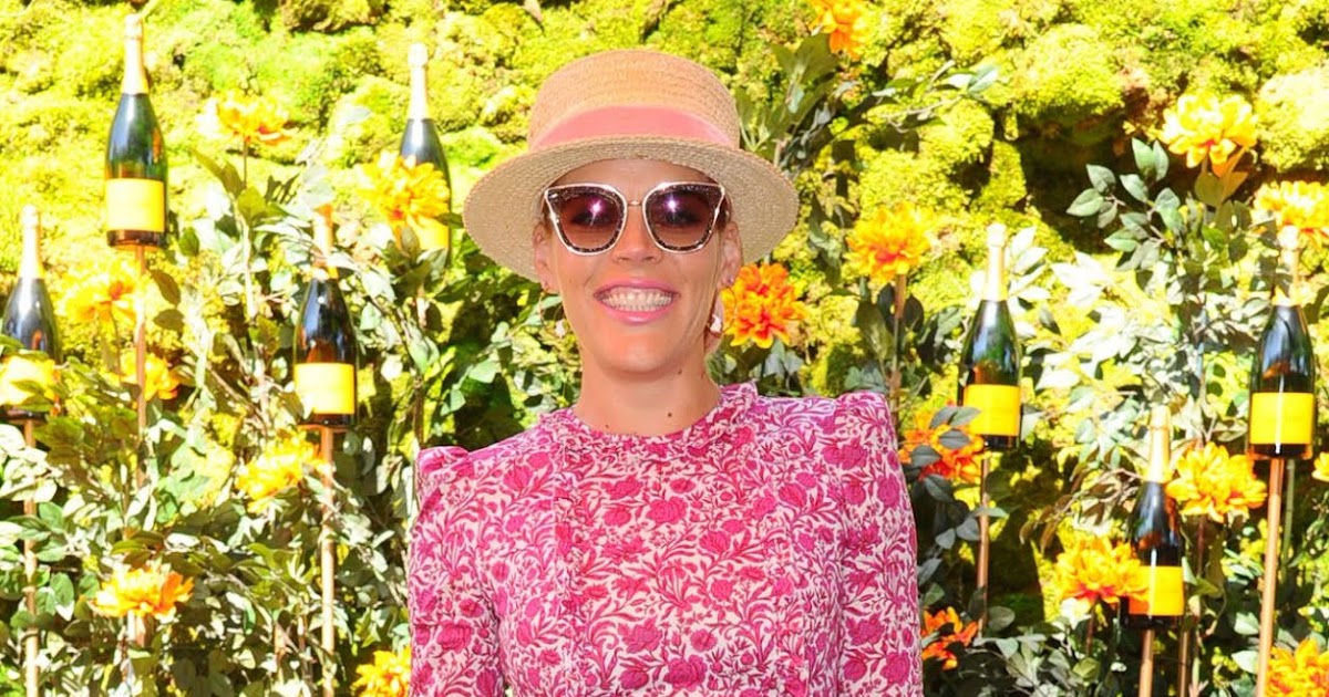 Busy Phillips – Veuve Clicquot Polo Classic in LA 10/05/2019