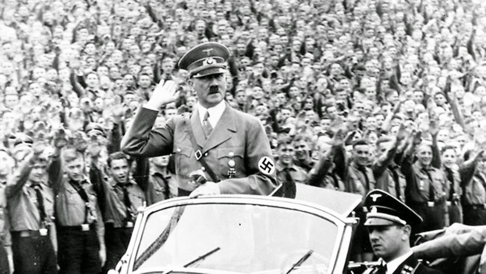 SaltimbanquiClicClic: Hitler: nazi, criminal, maniático...y pedorro