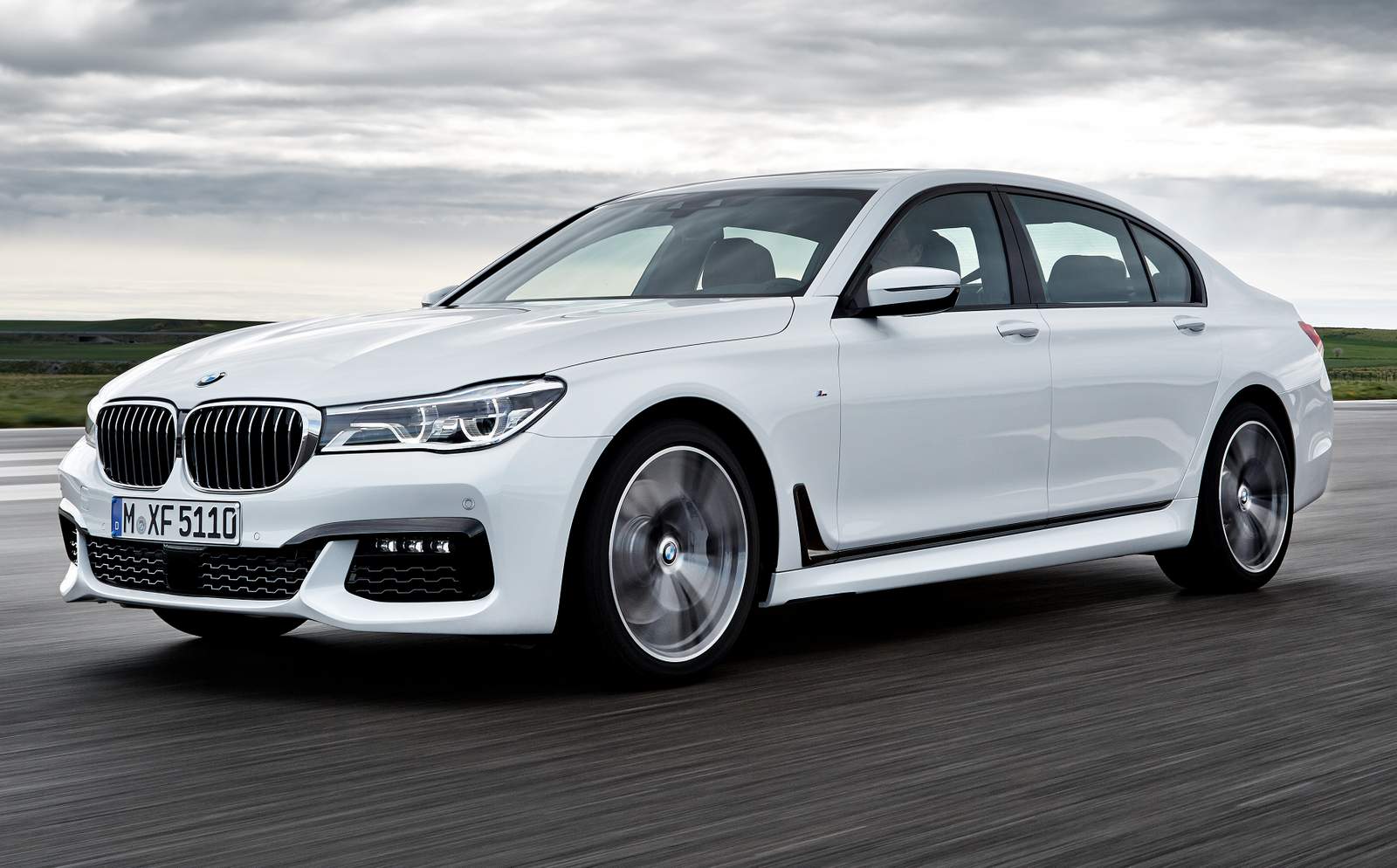 Novo BMW Série 7 2016 vídeo, fotos e especificações CAR