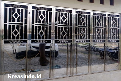 Harga Berbagai Macam Pintu Stainless Model Klasik dan Minimalis Terbaru