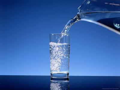 Image result for lelaki minum air