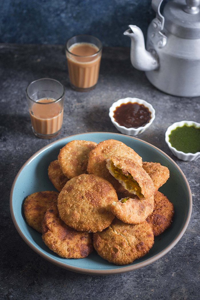 matar kachori, green peas stuffed kachori