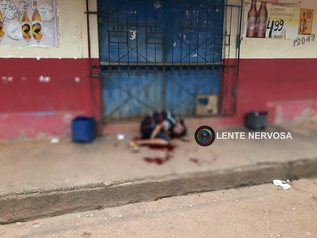 Homem é executado em calçada de distribuidora no Bairro Ronaldo Aragão