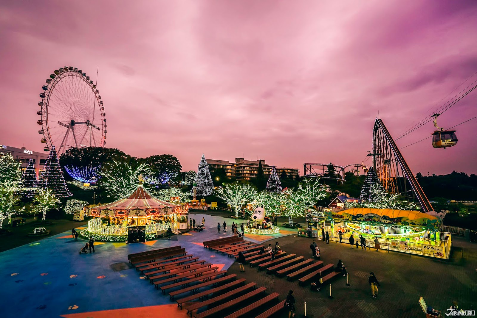 JAPANKURU Tokyo's Biggest Amusement Park Yomiuriland's Light up Is