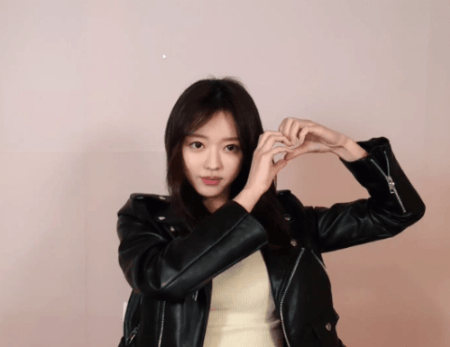 유아가 이정도로 이뻤나? | 인스티즈