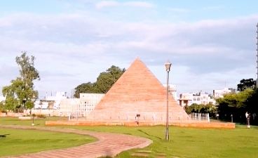 Pyramid Giza Pyramid Giza - Seven Wonders Park kota