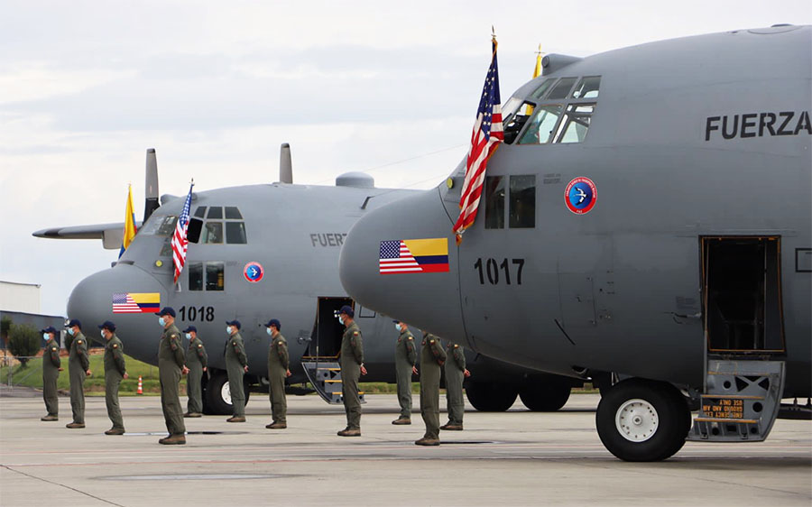 delitos - Colombia - Página 23 Hercules%2BC-130%2BFuerza%2BAerea%2BColombiana