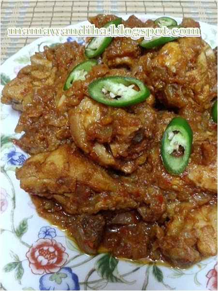 Dari Dapur MaDiHaA: Ayam Masak Kari Pakistan