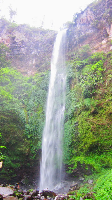[MALANG Hari Pertama] Hujan dan Pelangi di Coban Rondo ...