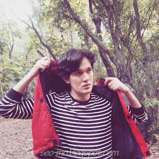 Foto Keren Rully Firmansyah Berambut panjang Foto Keren Rully Firmansyah Berambut panjang