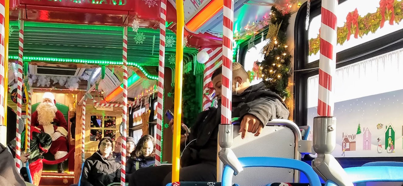 Uptown Update: CTA's Holiday Bus Travels Through Uptown Over ...