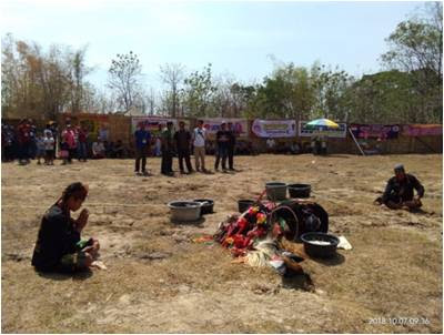 RIBUAN ORANG HADIRI TRADISI BERSIH DESA