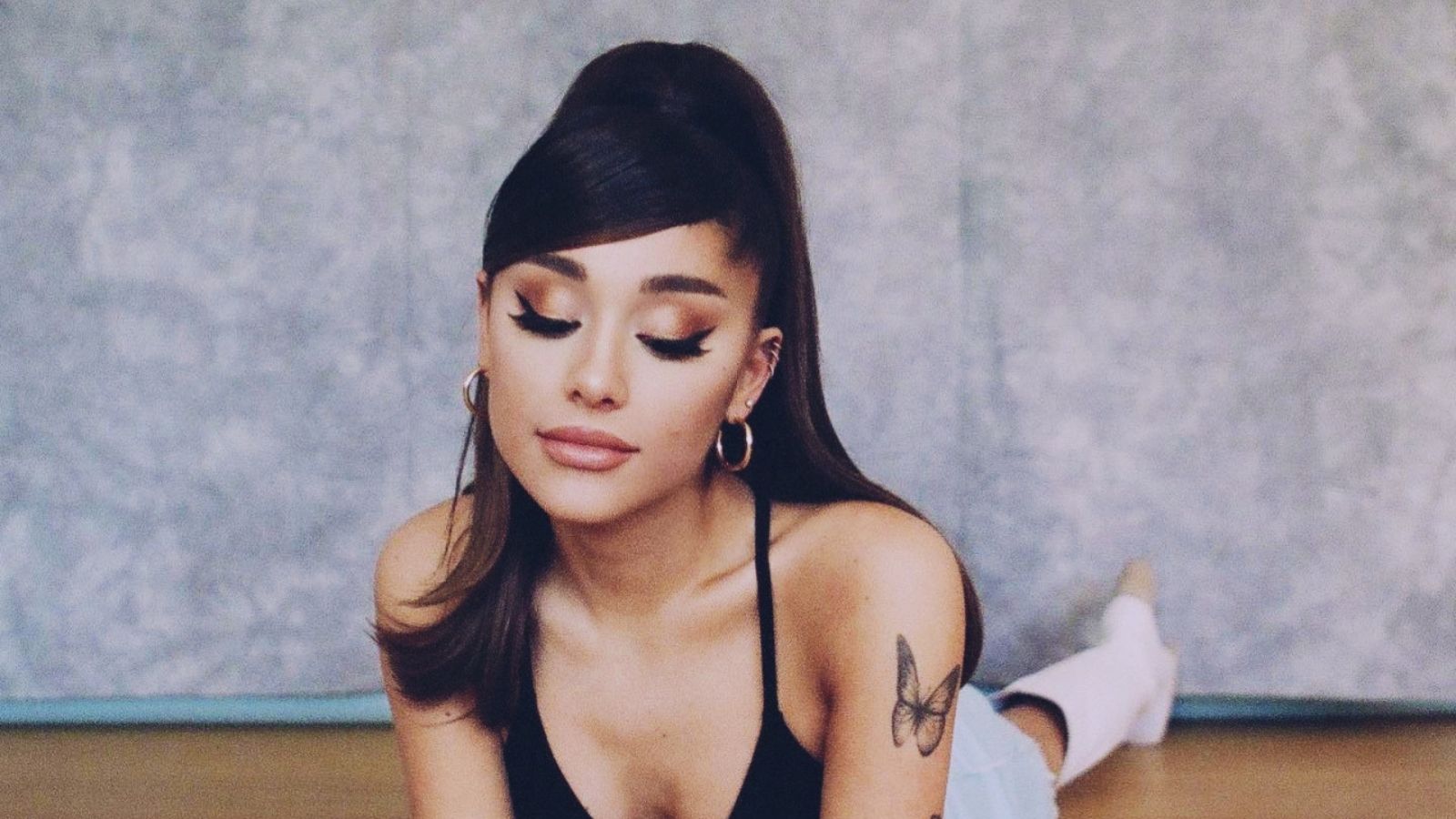 Tatuagens da Ariana Grande: um tour pelas 17 mais icônicas