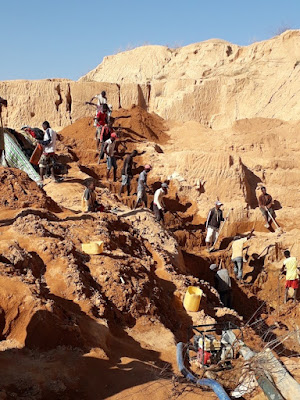 minas-de-zafiros-en-ilakaka-far-west-madagascar-con-enlacima