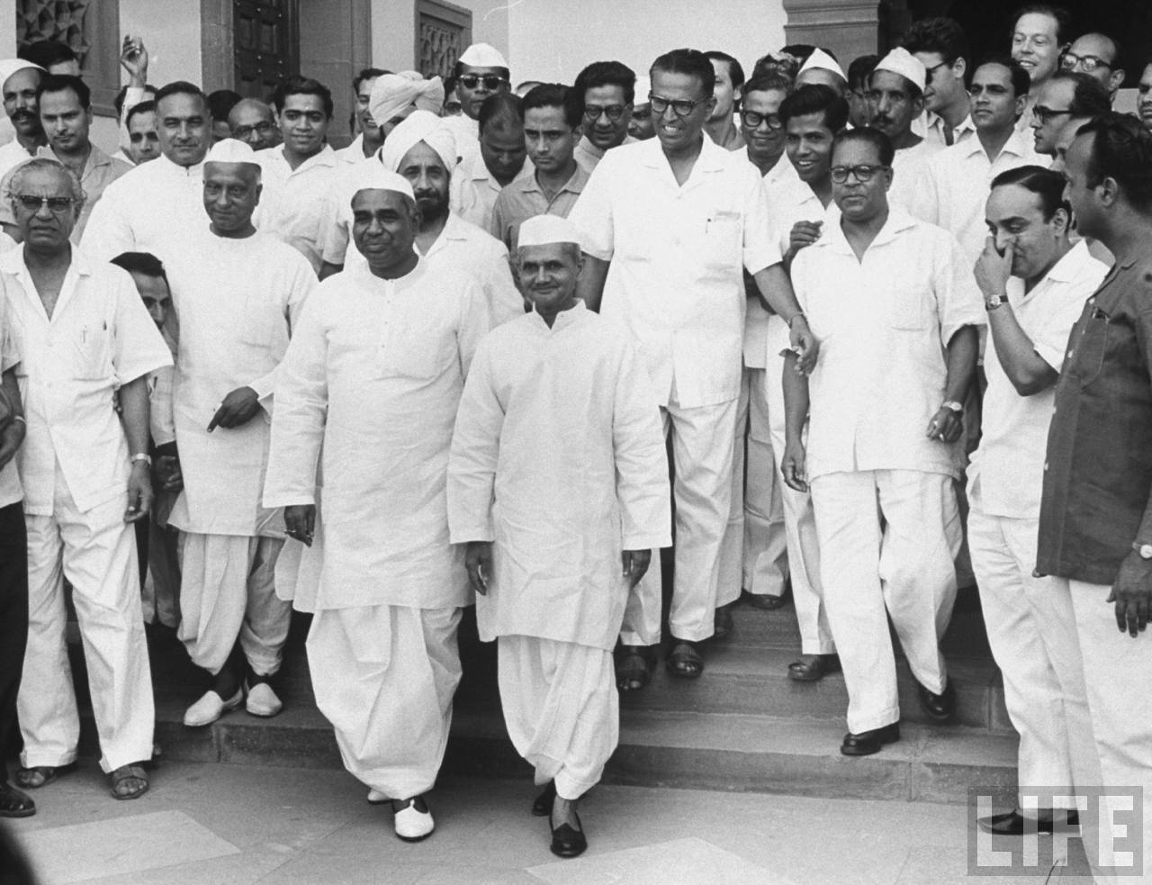 lal bahadur shastri information, lal bahadur shastri biography, lal bahadur shastri date of birth, lal bahadur shastri history, lal bahadur shastri in marathi, 2nd prime minister of india, लाल बहादूर शास्त्री माहिती, भारतचे दूसरे पंतप्रधान, lal bahadur shastri mahiti