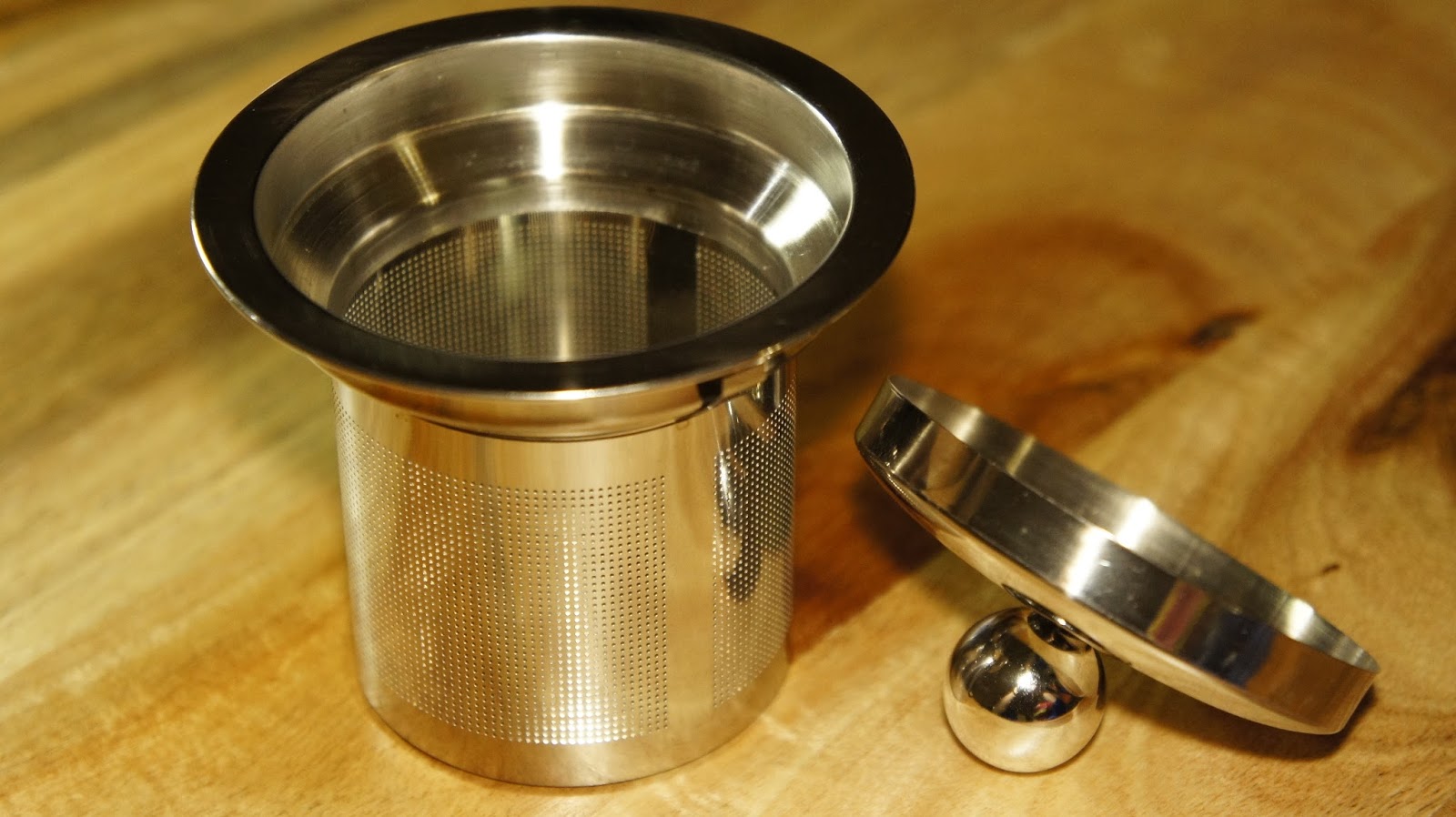 Small Glass Teapot with Stainless Steel Infuser, by Hiware Let Me