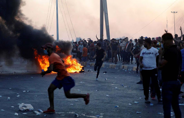 Protestos no Iraque deixam mais de 100 mortos