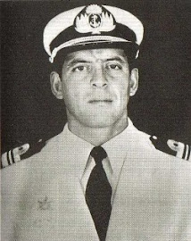 CAPITÁN DE FRAGATA (POST-MORTEM) PEDRO EDGARDO GIACHINO (28/05/1947 - 02/04/1982).