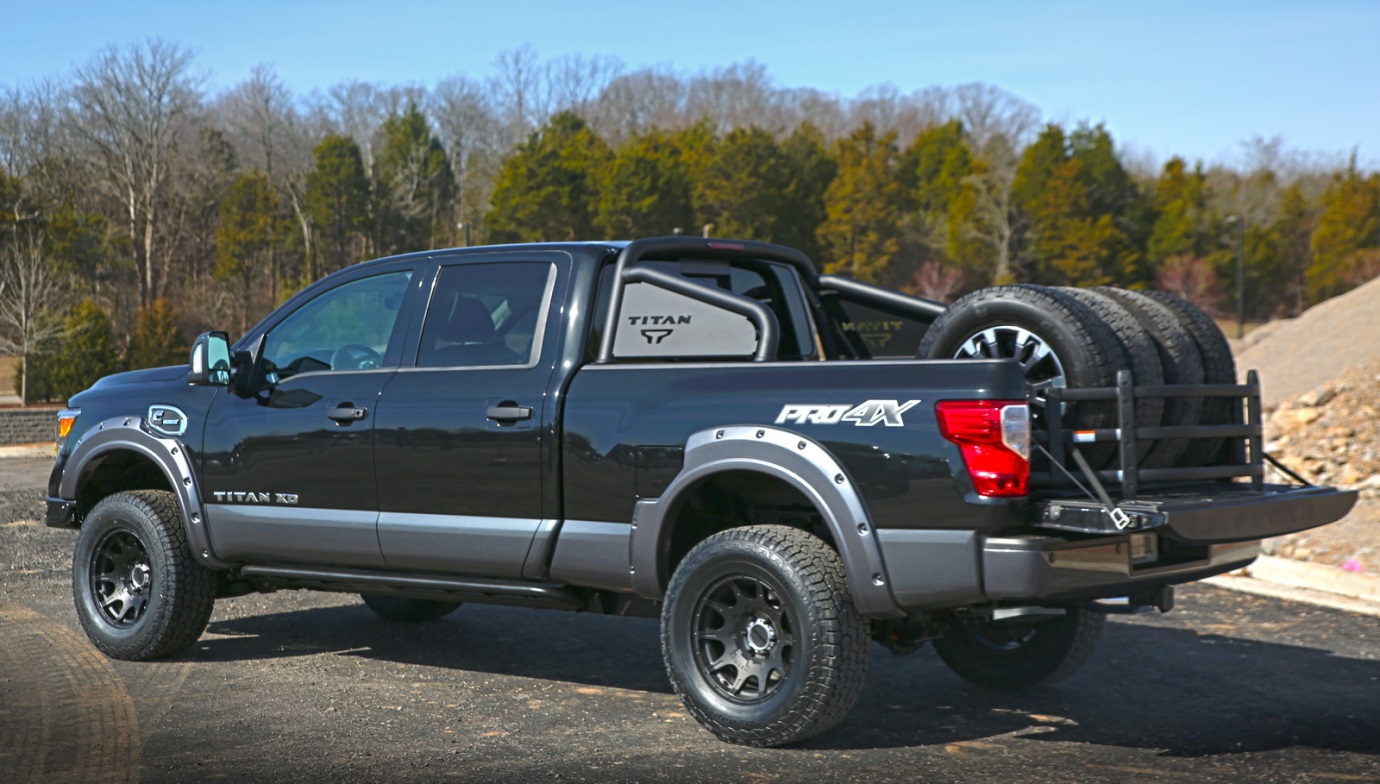2018 nissan titan pro 4x accessories
