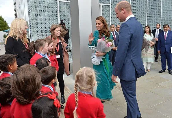 Kate Middleton wore Aross Girl x Soler Amanda silk georgette maxi dress, and Zeen dazzling ceramic drops rarings