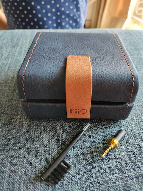 FiiO FH5S 雙動鐵雙動圈 MMCX 單晶銅鍍銀可換線耳機