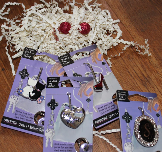 Crafting Reality with Sara: Best Holiday Gifts for Women