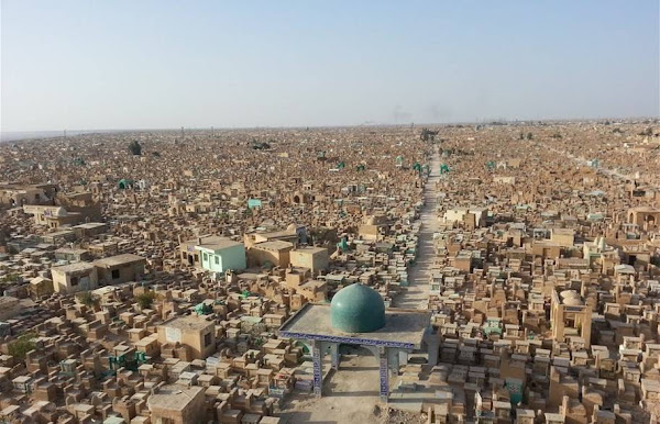 مقبرة وادي السلام - أكبر وأقدم مقابر العالم